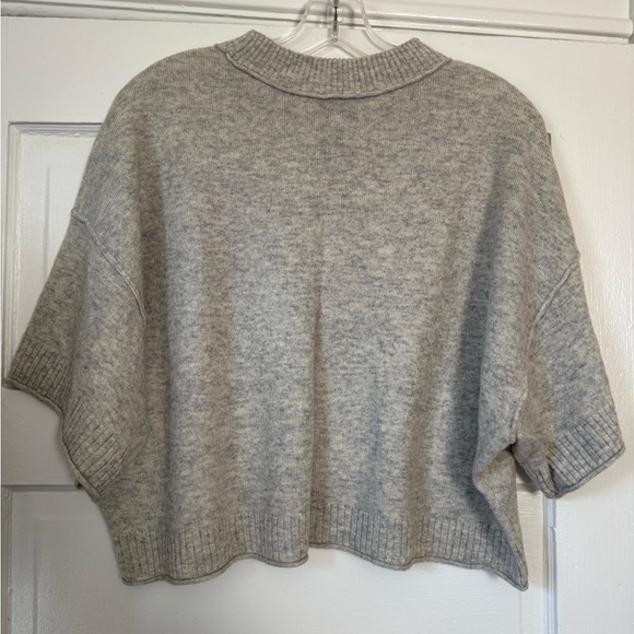 Anthropologie Heather Gray Short-Sleeve Crewneck Sweater - Picture 2 of 6